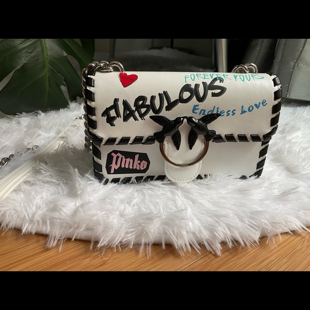Crossbody Bags Pinko 
LOVE FABULOUS w rain cover